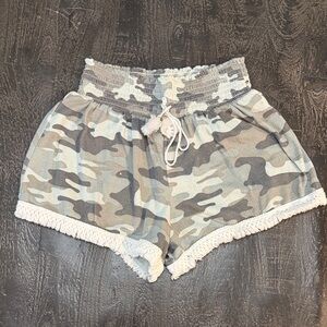 NOBO Camouflage Women's Cargo Shorts with Fringe